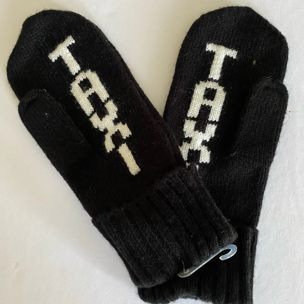 kate spade TAXI mittens and earrings gift set